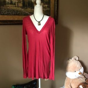 Free People Cranberry, long sleeve, v-neck T💃